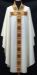 Imagen de Casulla litúrgica con estolón y cuello de raso dorado aplicaciones de terciopelo y bordados dorados con Strass Marfil Rojo Verde Morado