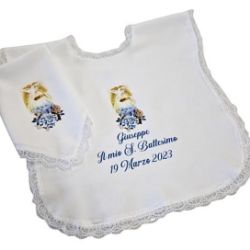 Immagine di PERSONALIZZATA Set Battesimo vestina + fazzoletto con Fiore e scritte a scelta - Giallo, Azzurro, Rosa