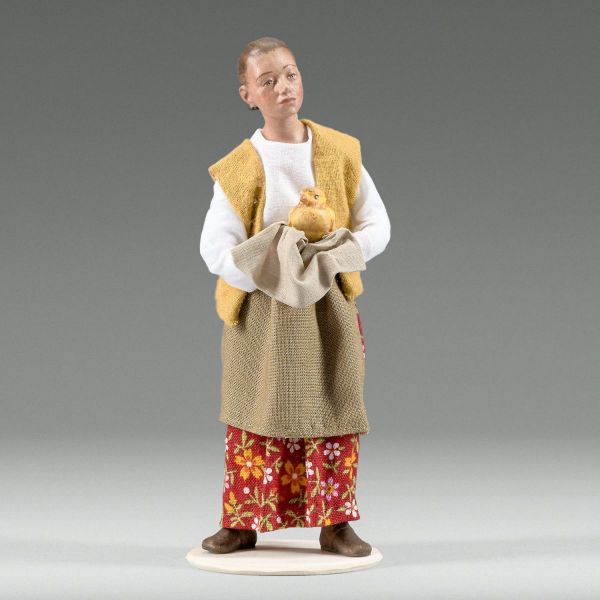 Imagen de Chica con pollito Belén Hannah Alpin 30 cm estilo campesino madera y tela
