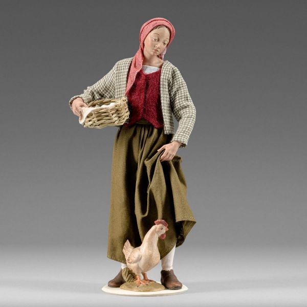 Immagine di Donna con gallina Presepe Hannah Alpin 12 cm stile tirolese legno e stoffa