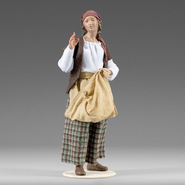 Picture of Woman with apron Hannah Alpin Nativity 4,7 inch rustic style wood & fabric