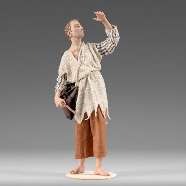 Picture of Shepherd looking Hannah Orient Nativity 7,9 inch palestinian style wood & fabric