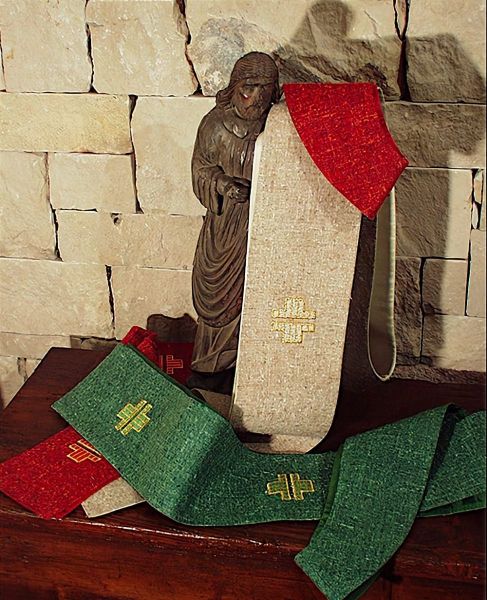 Picture of Modern Priest / Deacon Stole with hand-style cord embroidery