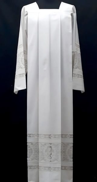 Immagine di Camice liturgico SU MISURA con ricamo floreale su tulle tipo filet