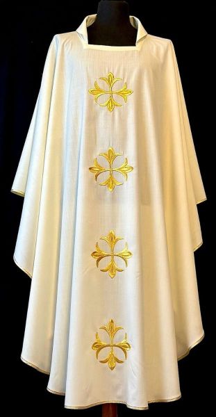 Imagen de Casulla sacerdotal con capucha falsa y bordado directo 4 Cruces