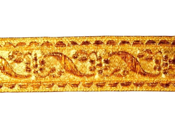 Immagine di Gallone liturgico in sablé oro ricamo '700 in lametta oro 4 cm