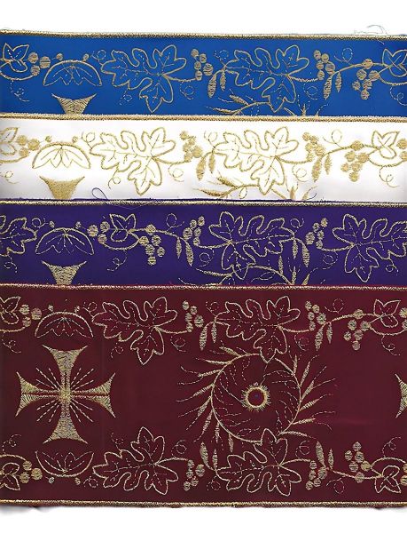 Immagine di Gallone liturgico in velluto ricamo in filato oro 12 cm