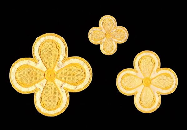 Picture of Embroidered Cross with floral design in gold thread